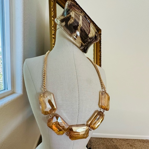 Wide Bracelet & Crystal Necklace Set - Picture 9 of 16